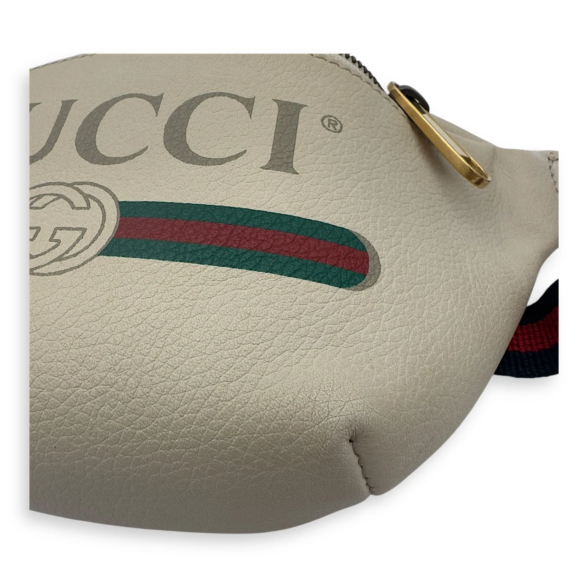 BumBag Belt Bag White in Calfskin, Gold hardware