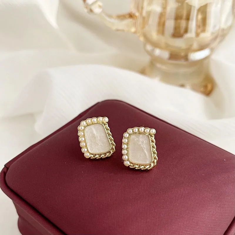 Organic Shaled Square White Pearl Crystal Rhienstone Invisible Clip On Earrings