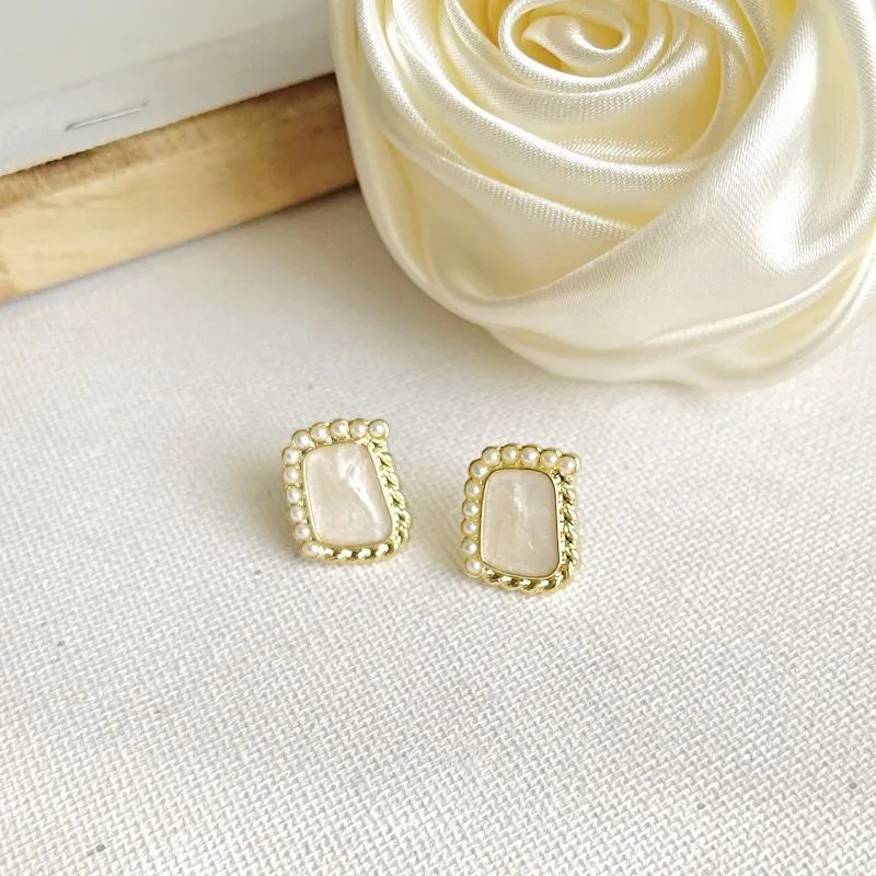 Organic Shaled Square White Pearl Crystal Rhienstone Invisible Clip On Earrings