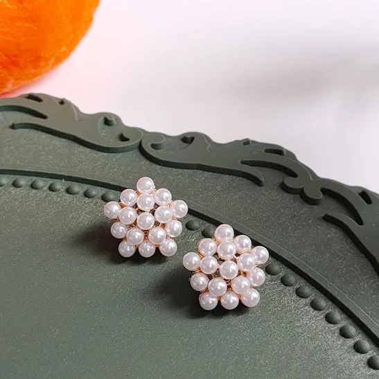Round White Pearl Invisible Clip On Stud Earrings